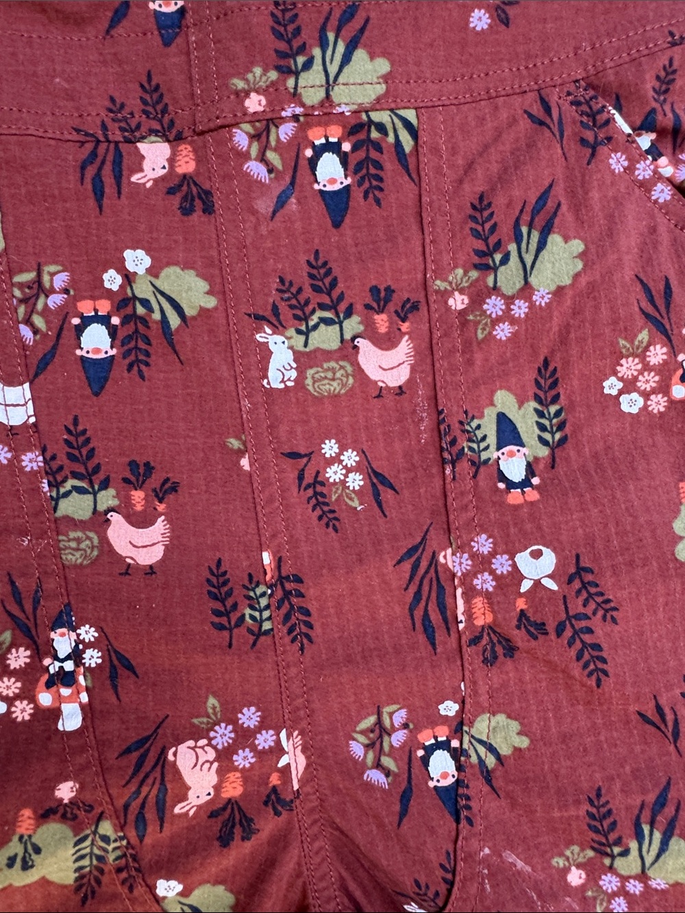 Limited Edition Duluth Heirloom Gardening Overalls - Picture 4 of 11